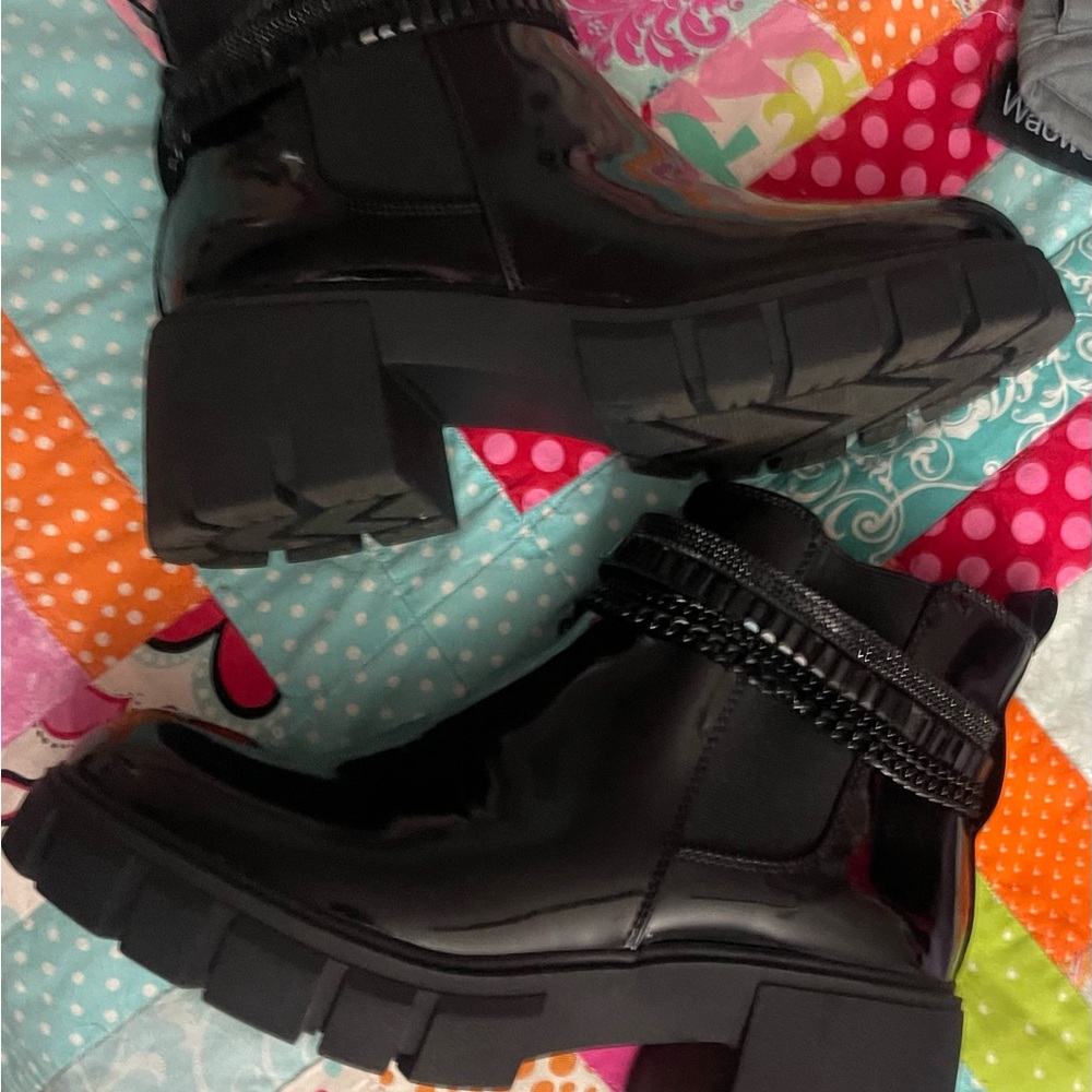 Torrid Wide witdth patent leather boots with chain detail. - Picture 8 of 9